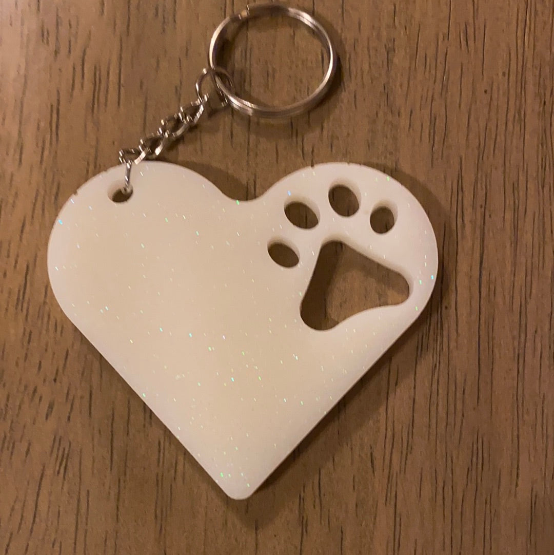 SMALL HEART PAW KEYCHAIN