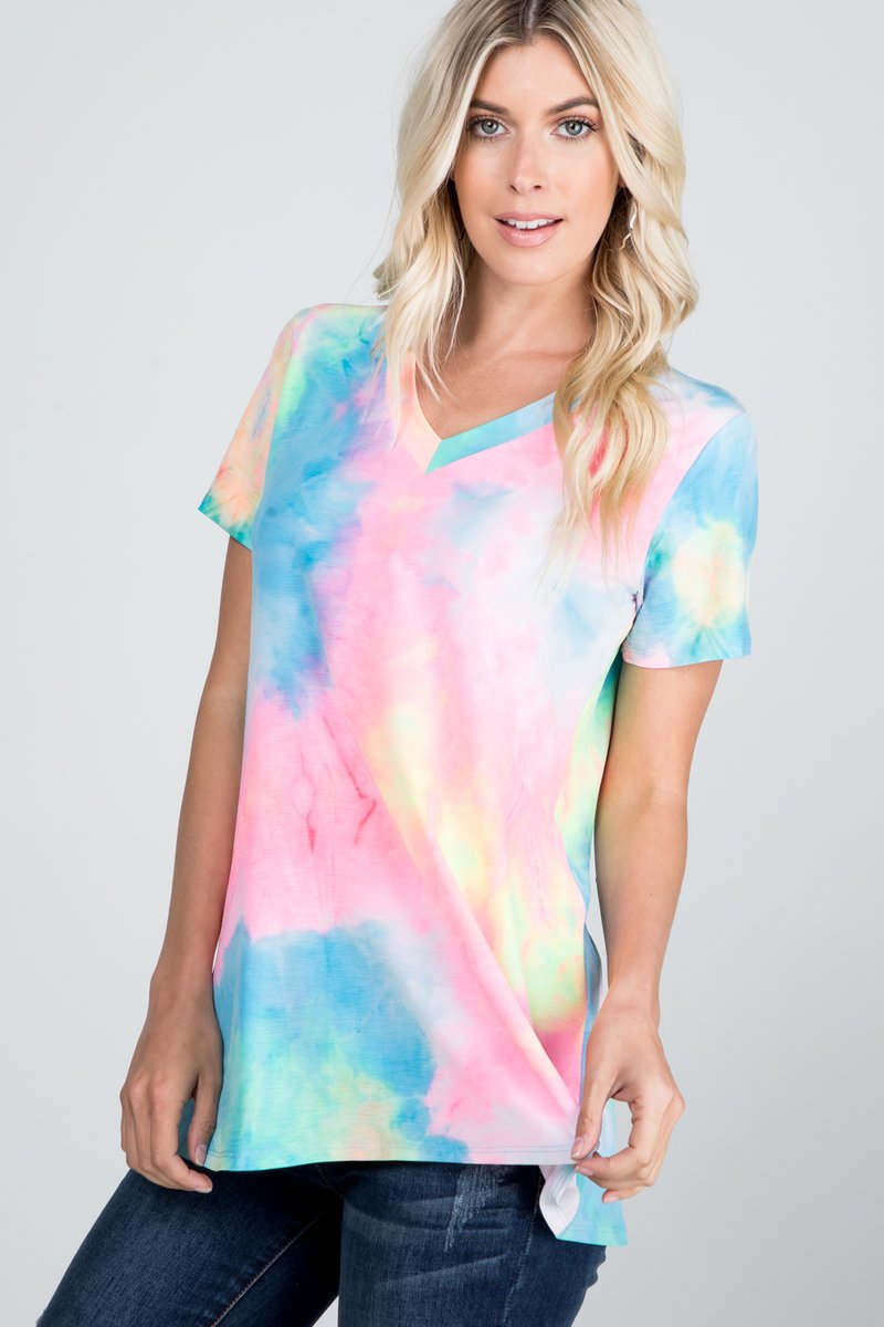 SHORT SLEEVE V NECK MULTICOLOR NEON TIE DYE PRINT TOP
