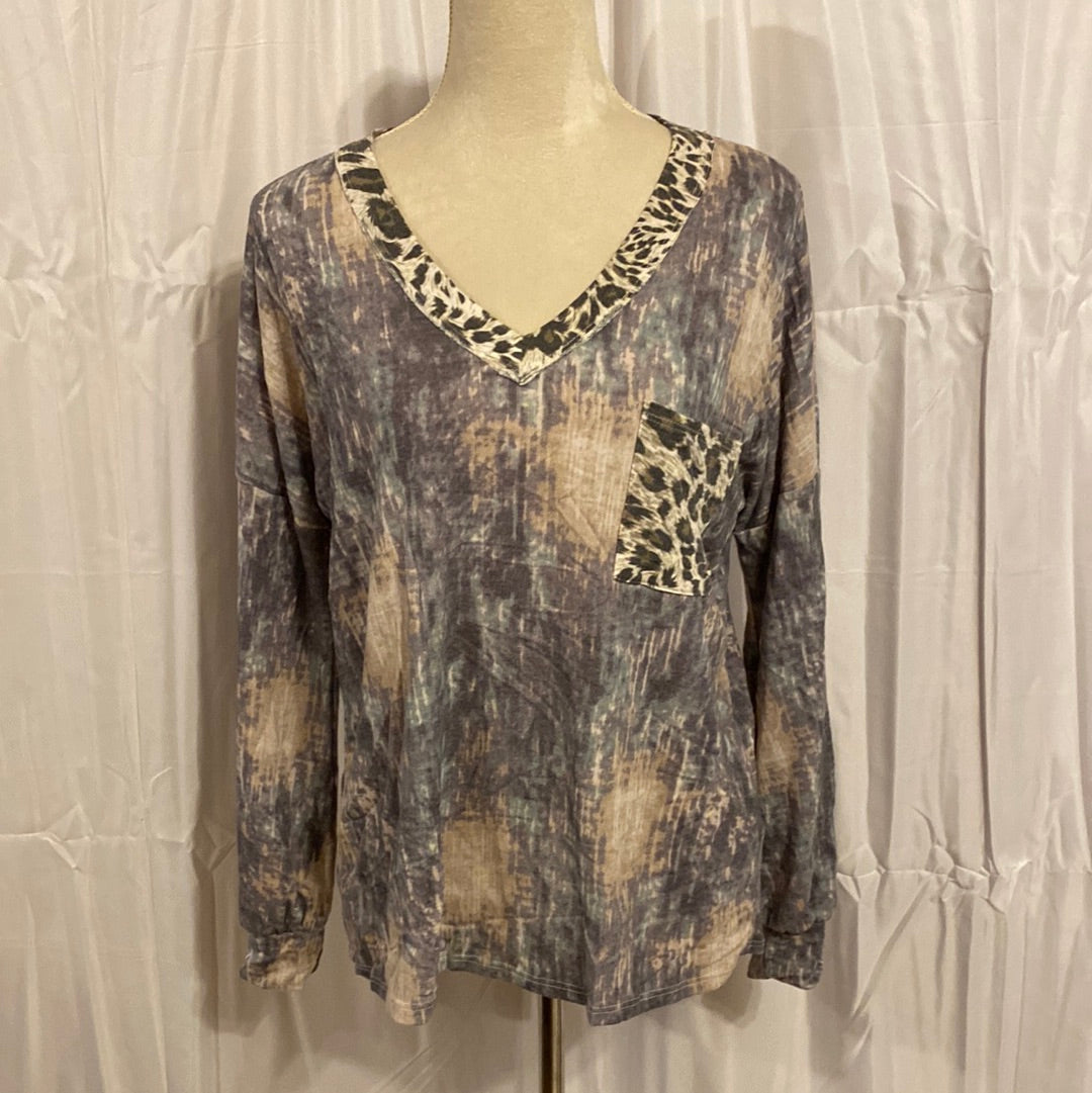 LONG PUFF SLEEVE V NECK LEOPARD CONTRAST TIE DYE TOP