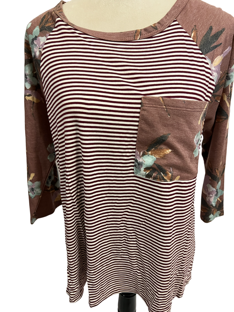 3/4 SLEEVE FLORAL/STRIPE TOP