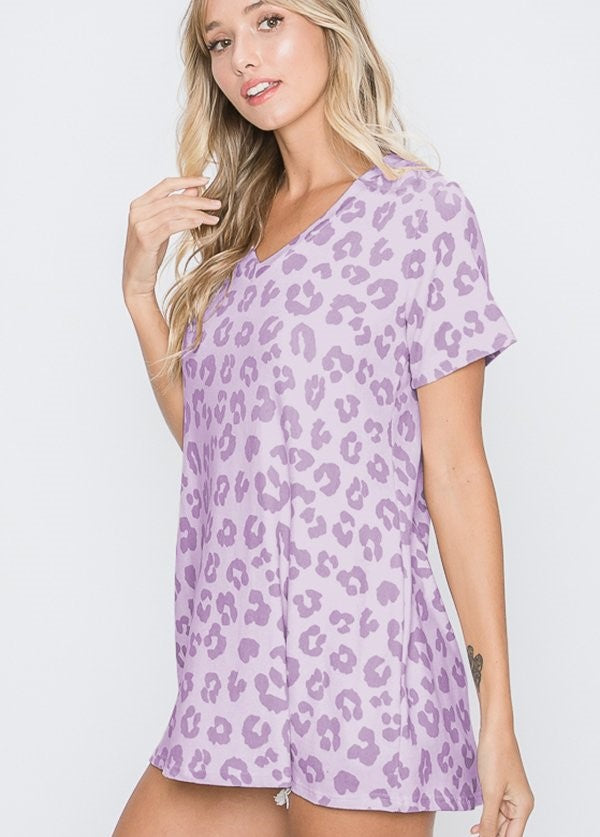 SHORT SLEEVE V NECK TOP