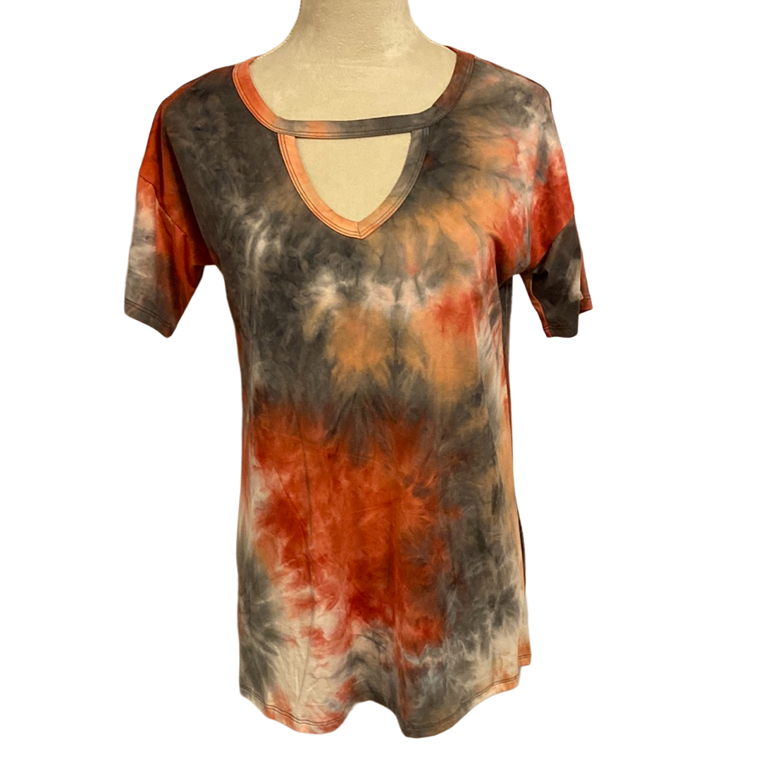 SHORT SLEEVE KEYHOLE NECK TIE DYE PRINT TOP