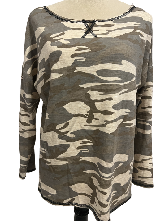 CAMO PRINT LONG SLEEVE TOP