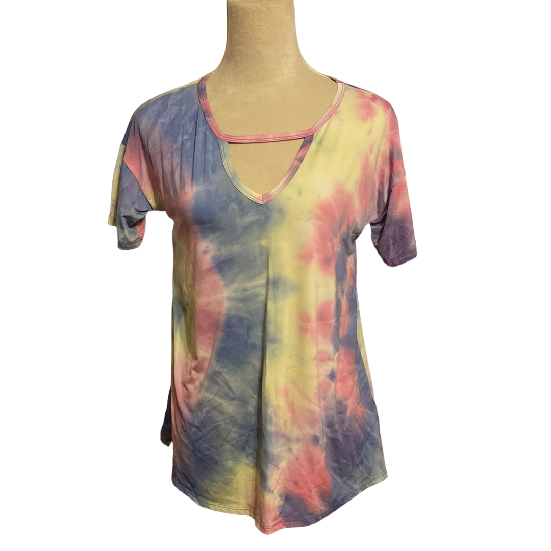 SHORT SLEEVE V NECK MULTI COLOR TIE DYE TOP WITH KEY HOLE