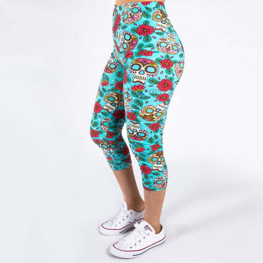 ONE SIZE Peach skin sugar skull print capri style leggings