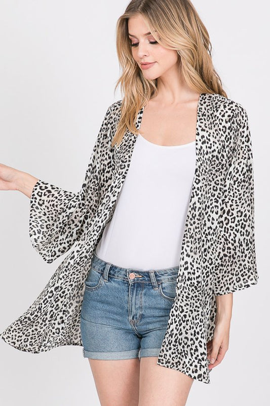 THREE QUARTER SLEEVE ANIMAL PRINT KIMONO CARDIGAN