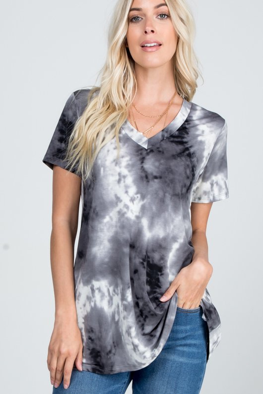 SHORT SLEEVE V NECK TIE DYE PRINT TOP