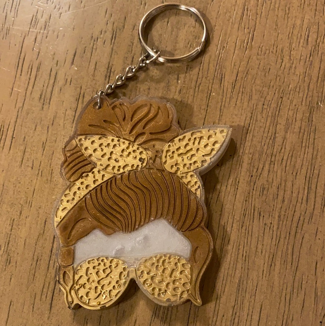 MESSY BUN MOM KEYCHAIN