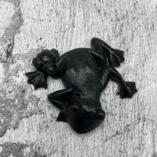 3D frog with lady bug