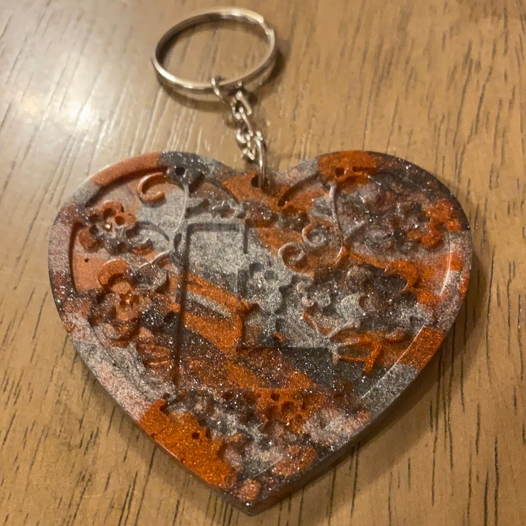 L HEART KEYCHAIN