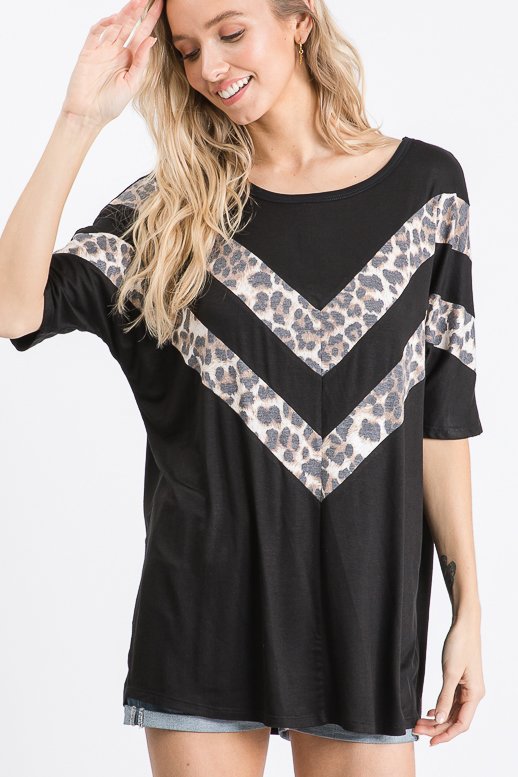 SHORT SLEEVE SOLID AND LEOPARD ANIMAL PRINT CHEVRON CONTRAST TOP