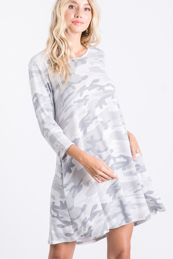 THREE QUARTER SLEEVE CAMO PRINT DRESS WITH SIDE POCKET DETAIL