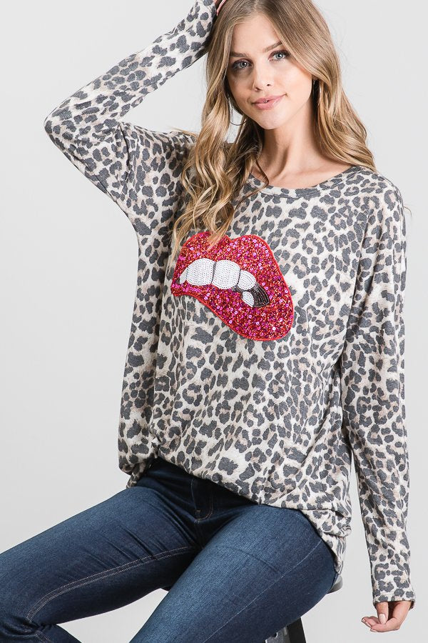 LONG SLEEVE ROUND NECK ANIMAL LEOPARD PRINT TOP WITH SEQUINS LIP PATCH DETAIL