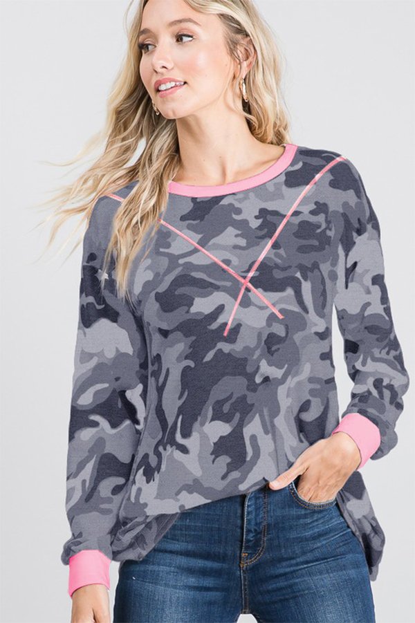 LONG SLEEVE ROUND NECK CAMO PRINT AND SOLID CONTRAST TOP